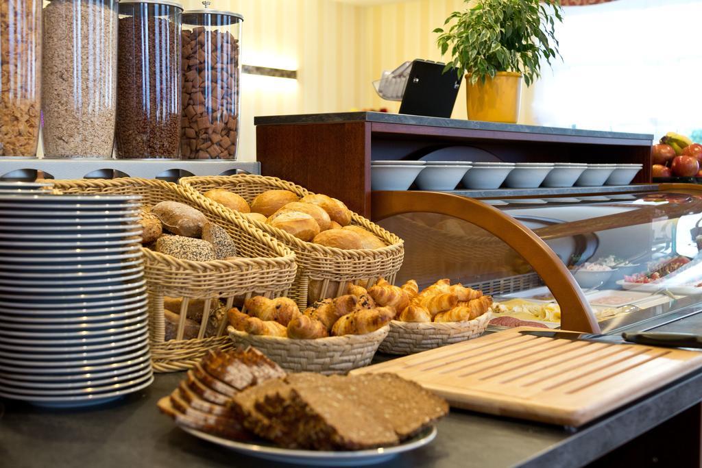 Hotel Fuer Dich Waren  Zewnętrze zdjęcie