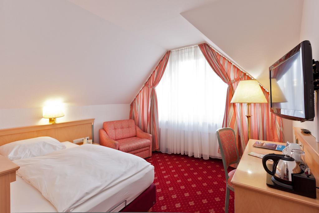 Hotel Fuer Dich Waren  Pokój zdjęcie